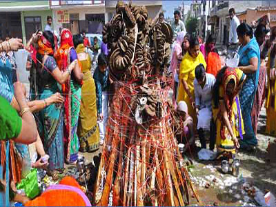 Holi Puja